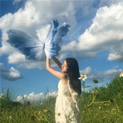 瓦尔特雷比亚假日